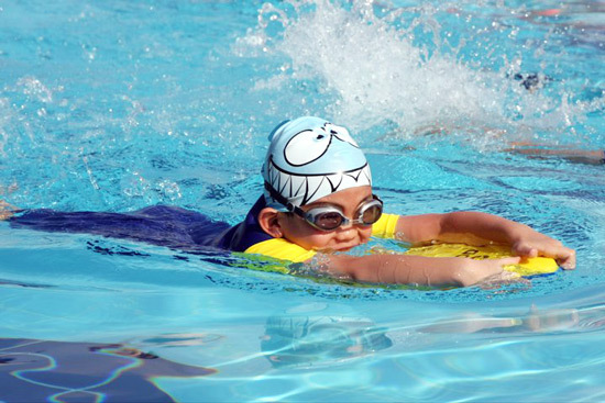 巴黎奧運會的(de)遊泳池(chí)太淺坑(kēng)慘了全世界運動員(圖1) 巴黎奧(ào)運會的(de)遊泳池太淺坑慘了全世界運動員