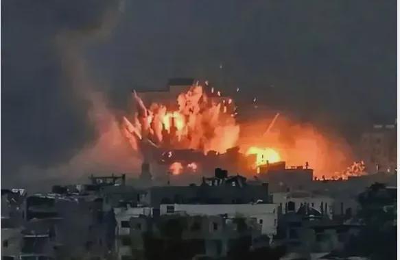 薩德首戰譚(tán)德賽差一點被炸身(shēn)亡英美接力胡塞求救(圖2)