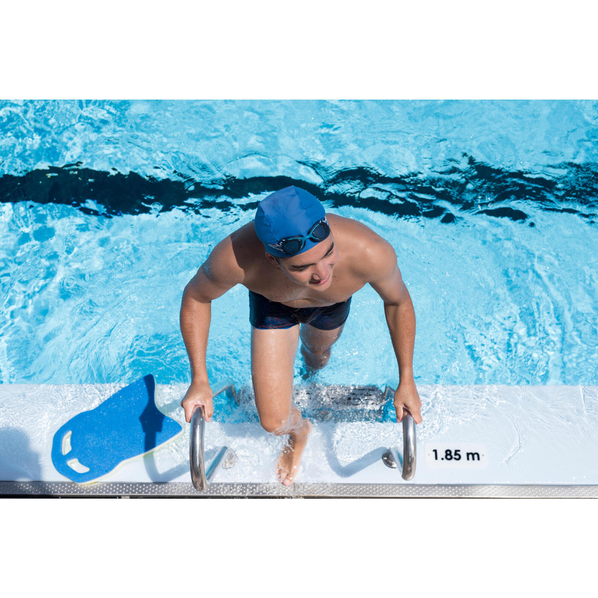 矽膠泳帽助力自由泳（yǒng）高肘抱水提升遊泳體驗